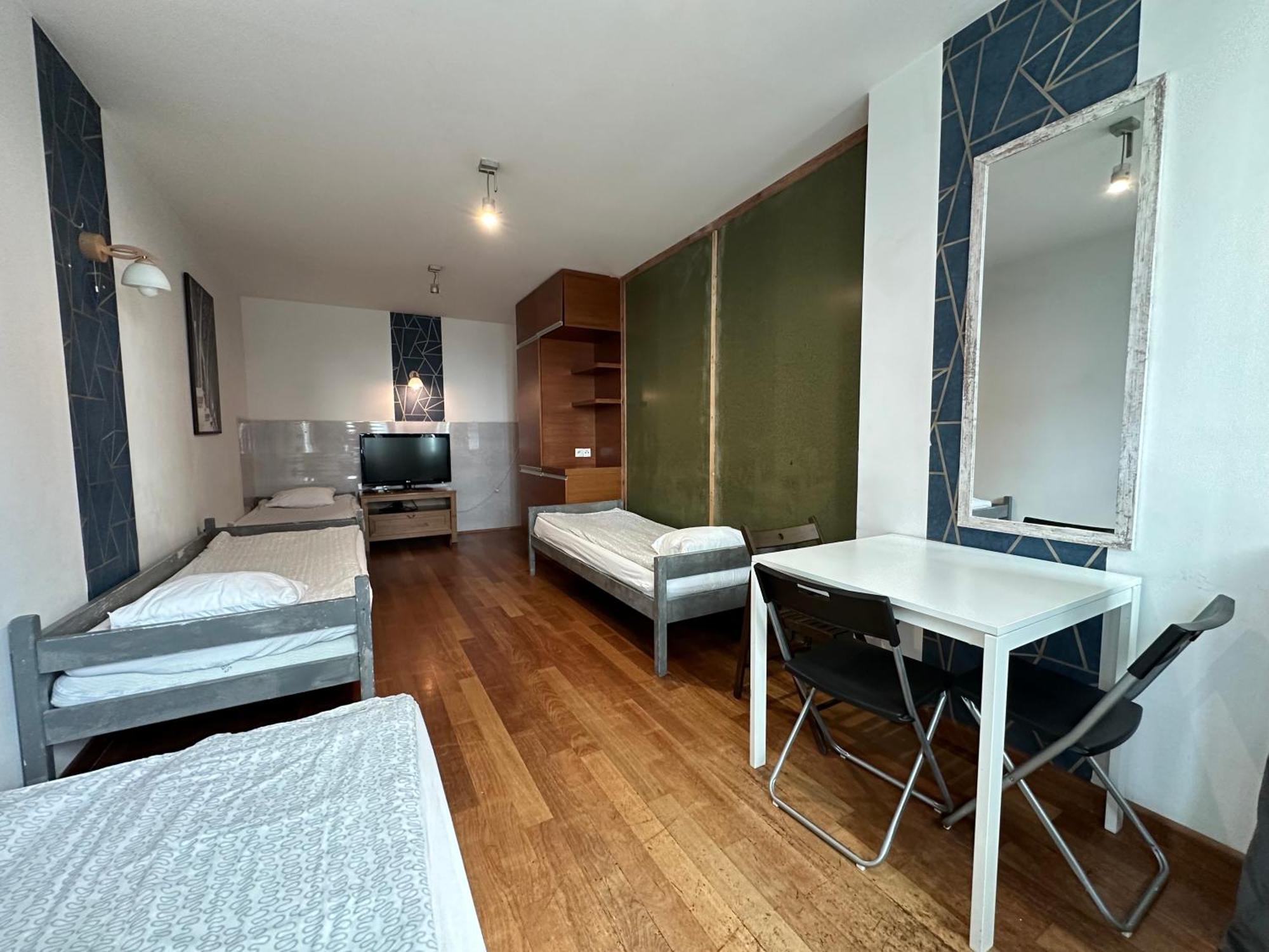 Centrum/ In Centre Hostel *